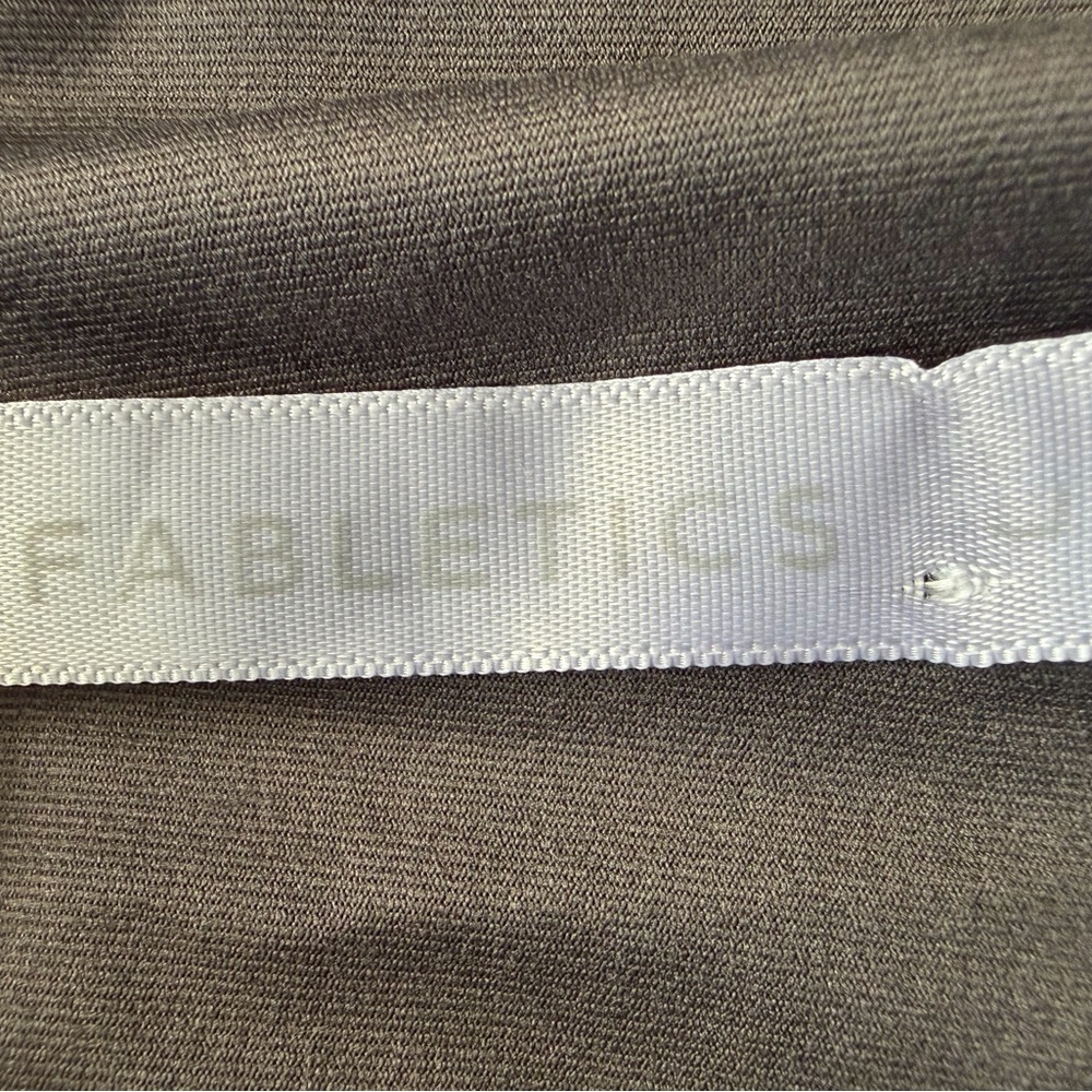 Fabletics Camo Joggers Size L - Picture 3 of 3